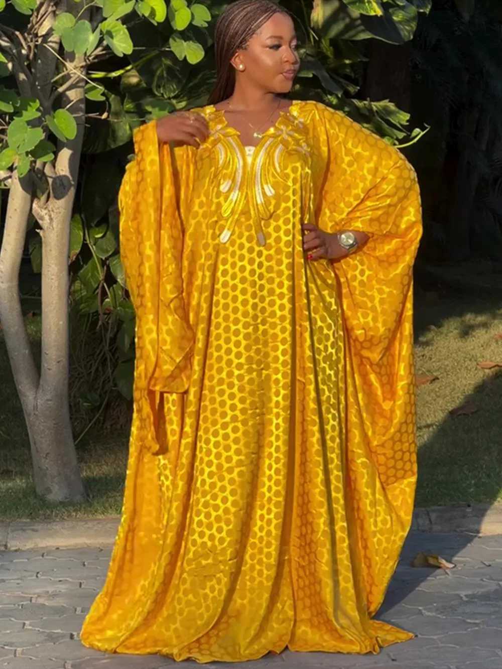 Abayas For Women Dubai Luxury 2025 African Muslim Fashion Dress Caftan Marocain Evening Party Dresses Boubou Robe Djellaba Femme X2505141