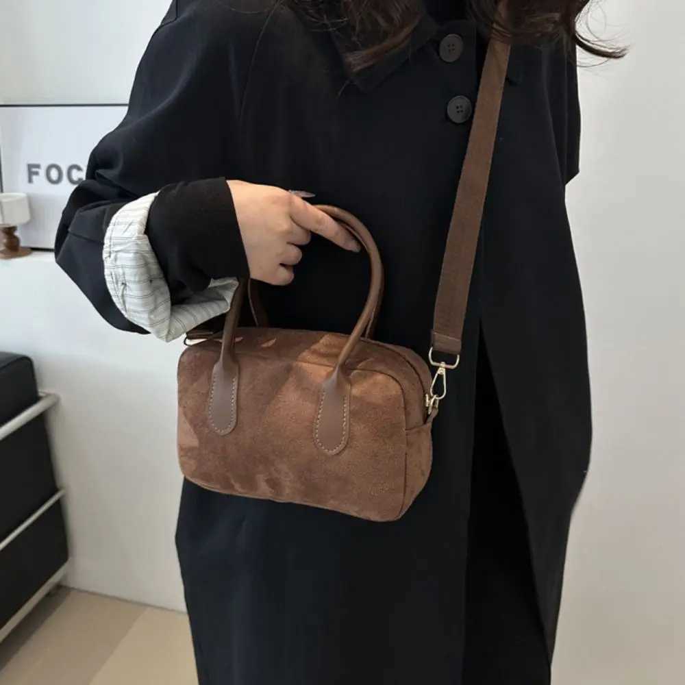 Brown Vintage PU Handbag Large Capacity Small Pack Suede Veet Shoder Bag Solid Color Korean Style Fem Bost Bag Students Z250514