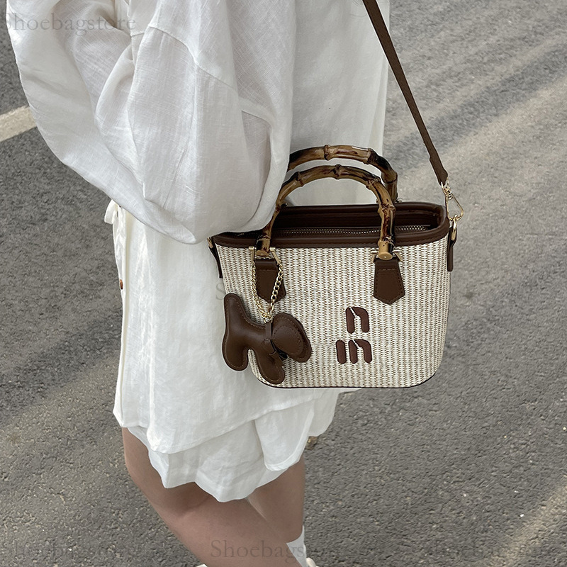 2025S designer women's bag fashion versatile shoulder bag casual small bag light luxury crossbody bag commuting handbag leather woven bag