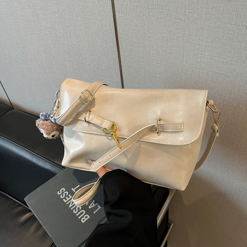 2025 Spring/summer New Cover Luxury Bag With Premium Leather Solid Color Commuter Large Capacity Texture Envelope Single Shoulder Diagonal Cross New F