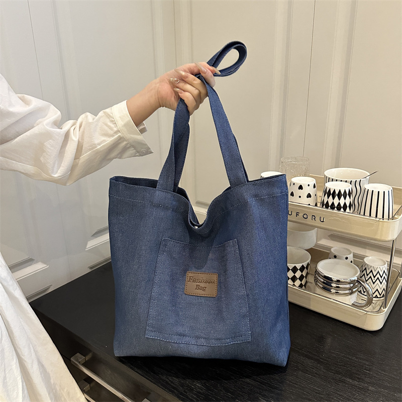 Fashionable Large Capacity For Women In Spring 2025 Trendy Texture Single Shoulder Fashionable Handheld Luxury Bag New Free Delivery Designer Bag Tote