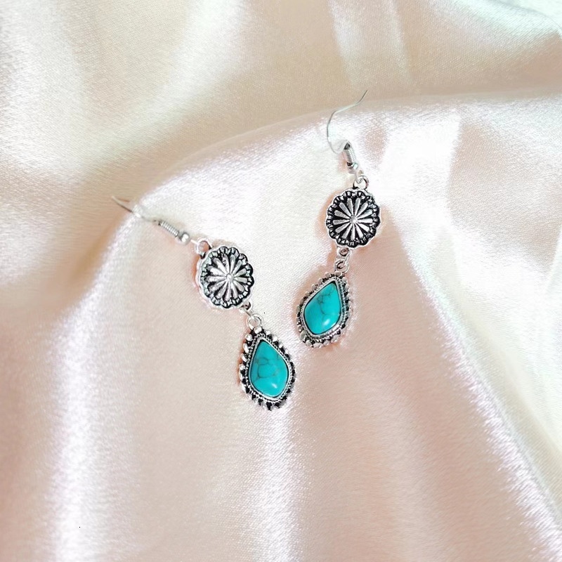Hot selling Bohemian carved turquoise long and earrings with exquisite tassels