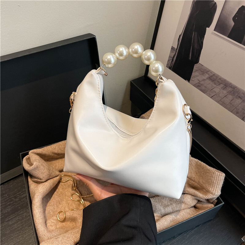 Small Highend Pearl Handbag Women's 2025 New Mini Chain Shoulder Crossbody Small Bag New Free Delivery Designer Luxury Bag Bag Dumpling Bag