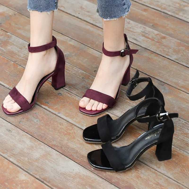 Womens 2025 Summer Fashion Sandals Medium High Heel Plus Size 34-42 Outdoor Sandals Elegant Bridal Buckle Strap Wedding Shoes W250514