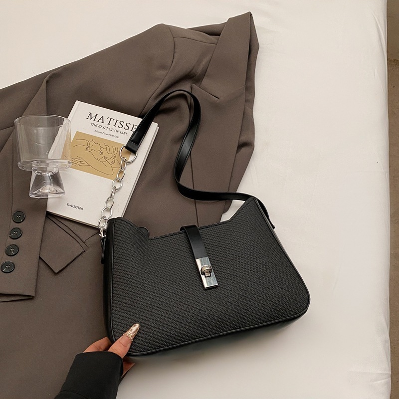 Spring Simple Chain Small Luxury Bag For Women New Free Delivery Designer Bag 2025 New Trendy And Fashionable Work Commuting Armpit Bag Highend Single