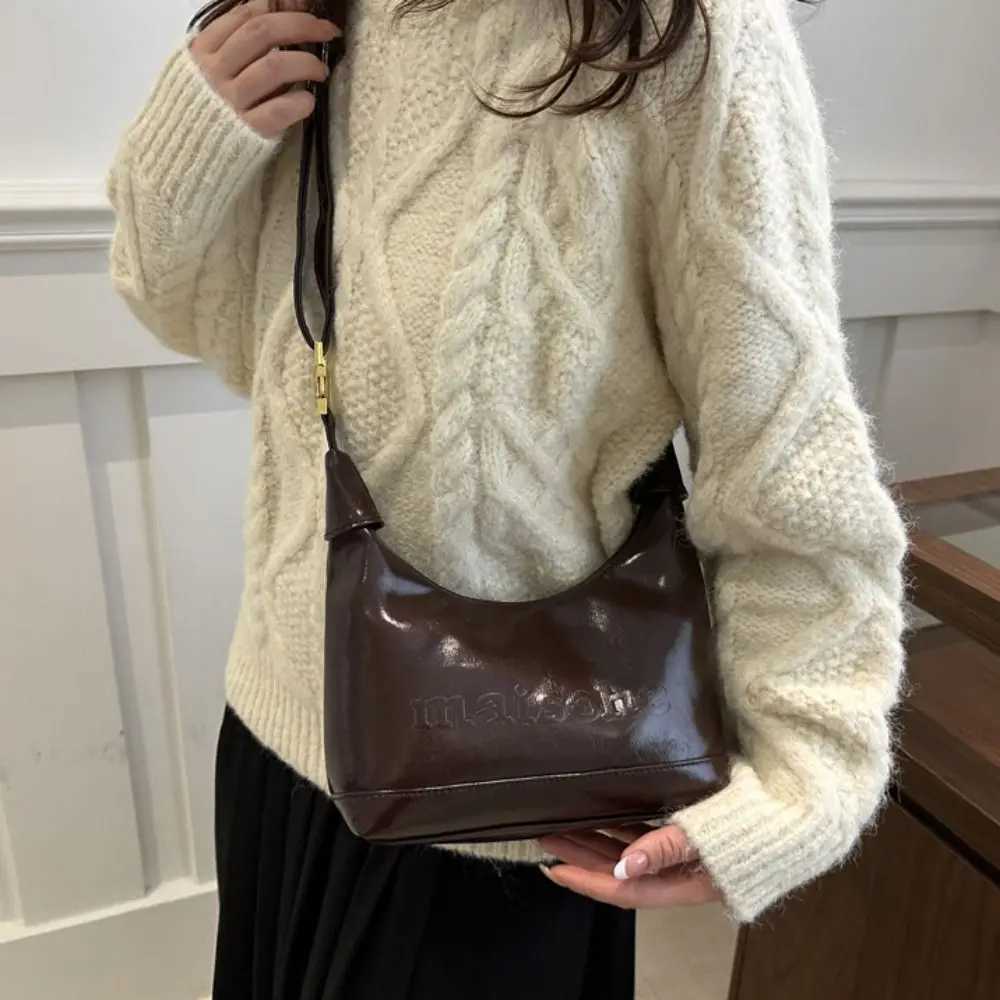 Zipper Bost Crossbody Bag Korean Style Solid Color PU Leather Shoder Bag with Pendant Dumpling Bag Wens Handbag Lady Z250514