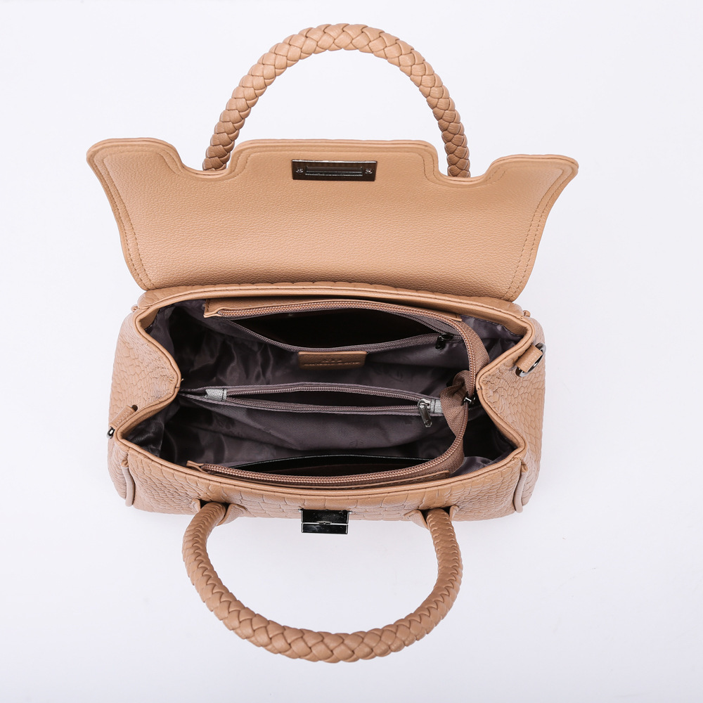 Designer Pack New Korean Edition Middle Aged Bag Texture Western Style Handbag Women S Fashion Embossed Cross Shoulder Free Shipping