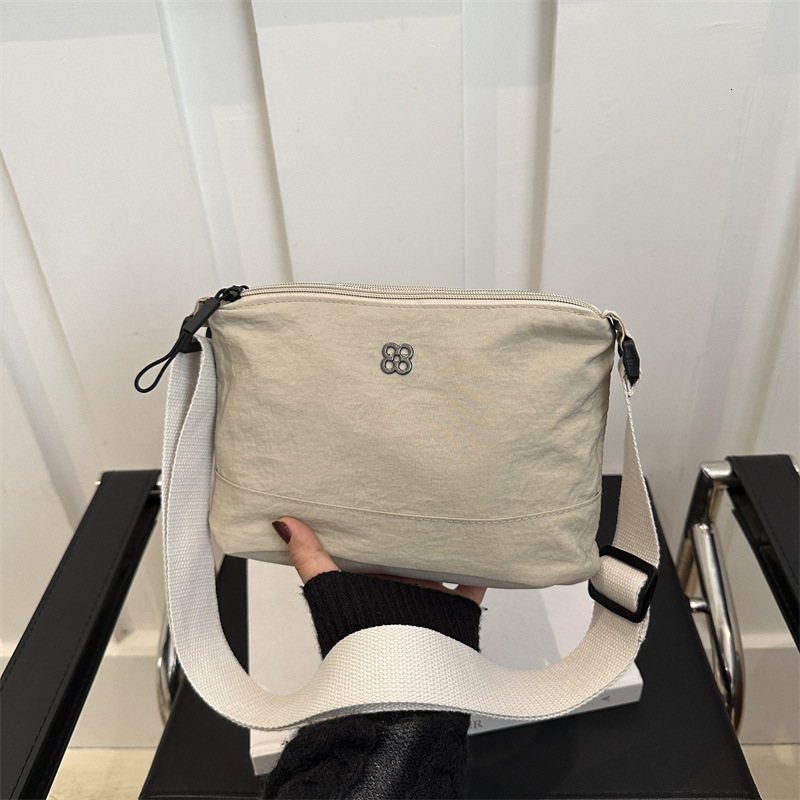 Small Handbag Luxury Bag Women's Crossbody New Free Delivery Designer New Versatile Zipper Single Shoulder Nylon Mobile Phone Coin Purse Winter C