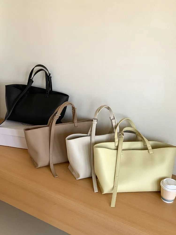 PU Leather Big Tote Bags Wen 2025 New Fi Korean Simple Large Capacity Shoder Bags Vintage Casual Solid Trend Handbags Z250514