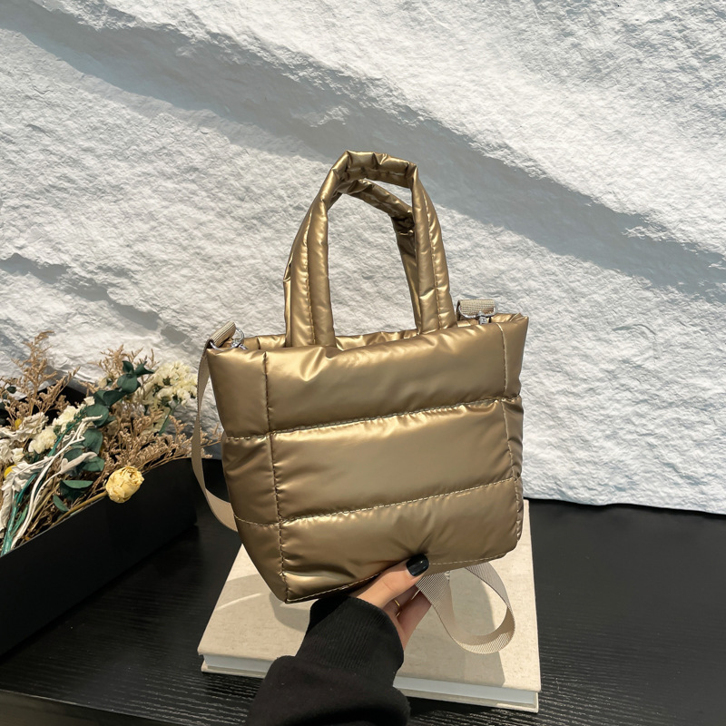 Free Delivery Designer Bag 2025 New Women's Bucket Autumn And Winter Simple Lightweight Down Cotton Jacket Casual Fashion Versatile Hand Held Cro