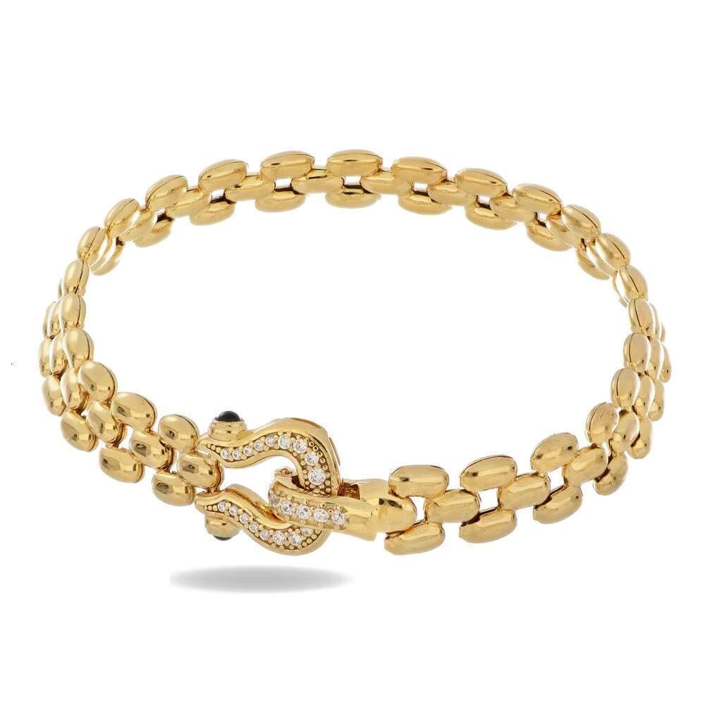 Made in Italy gold bracelet with dazzling button details, suitable for