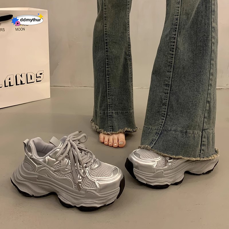 Sponge cake thick soled dad for women in spring autumn, small and tall, height increasing 2025 new silver versatile casual sports shoes ddmythur