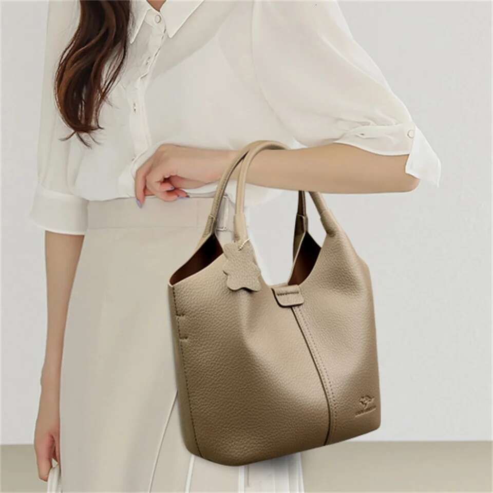 Soft Leather Handbags for Women Vintage Shoulder Bag Designer Ladies Large Capacity Bags Sac A Main