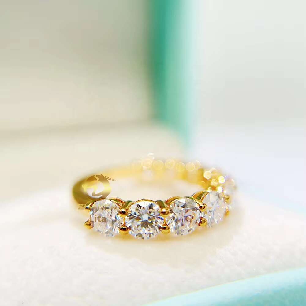 Popular Hot Sale Basket Set D/VVS Round 4.0mm Half Eternity Moissanite Ring Band 18k Gold Ring