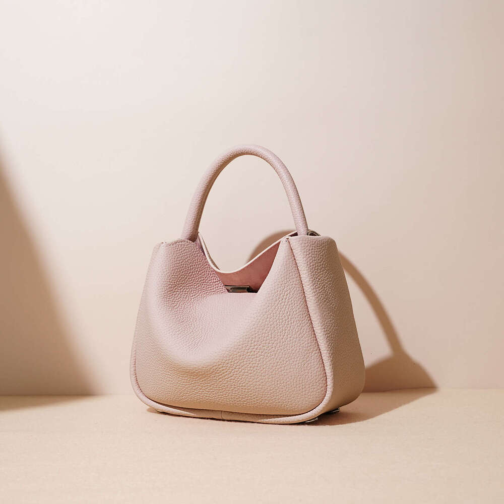 2025 Spring New Small And Unique Extremely Simple Versatile Commuter Underarm Luxury Cross Shoulder Women's Bag