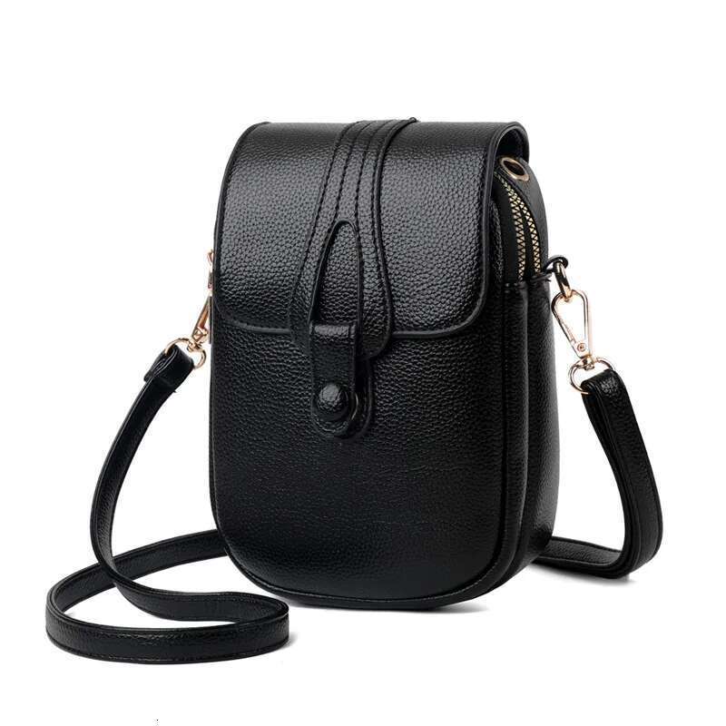 New Women's One Shoulder Crossbody Bag Fashionable and Versatile bag