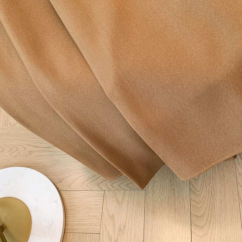 Plus-size women's spring and autumn leisure commute relaxed comfortable coffee color elastic waist simple pleated A-line skirt