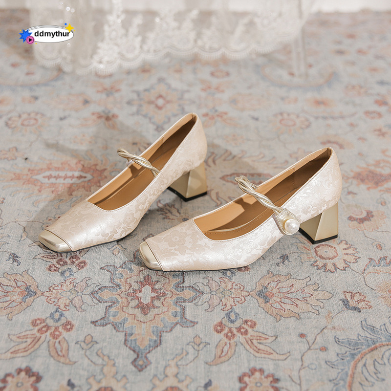 6368-13 Chinese style light luxury embossed silk medium order shoes for women 2024 metal square toe straight strap high heels ddmythur