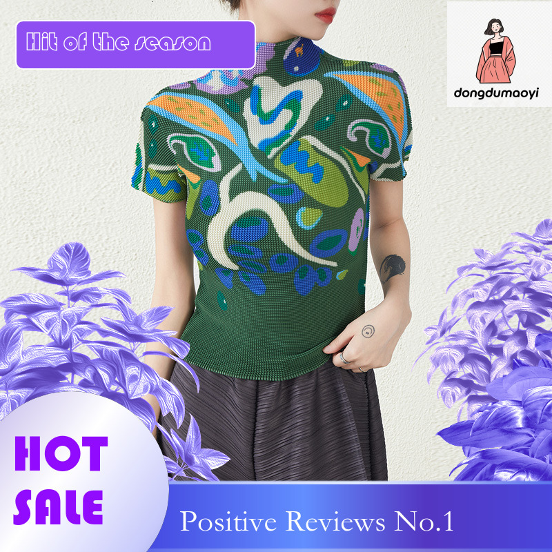 dongdumaoyi Miyake temperament, high neck graffiti, commuting, corn pleated T-shirt, slim fit, slimming short sleeved top for women