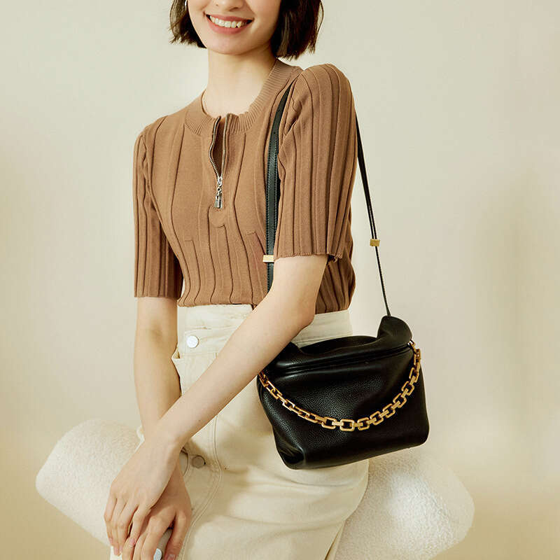 2025 New Women's Leather Pleated Cloud Fashion Chain Dumpling Shoulder Crossbody Bag