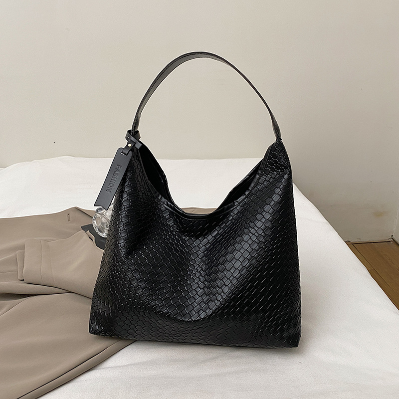 Leisure Large Capacity For New Free Delivery Designer Bag Women 2025 New Trendy And Versatile Western Style Shoulder Luxury Bag Bag Super Hot Water Bu