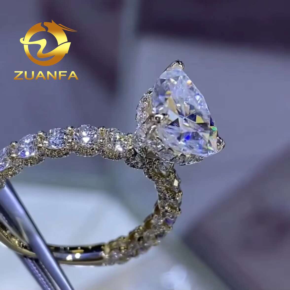 10k Solid Gold Custom 5ct Pear Cut Moissanite Diamond Ring Bling Eternity Engagement Ring Iced Out Hip Hop Ring Luxury