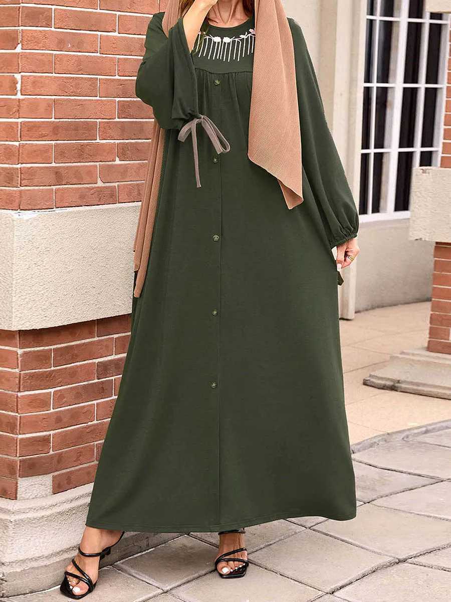 Middle Eastern Style Floral Embroidered Maxi Dress with Tassel Detail and Loose Fit Crew Neck - Long Slve Abaya Gown X250514
