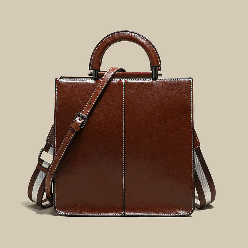 Tote Bag Oil Wax Cowhide For Women S High End Commuting Handbag New Large Capacity Single Shoulder Bag KQ