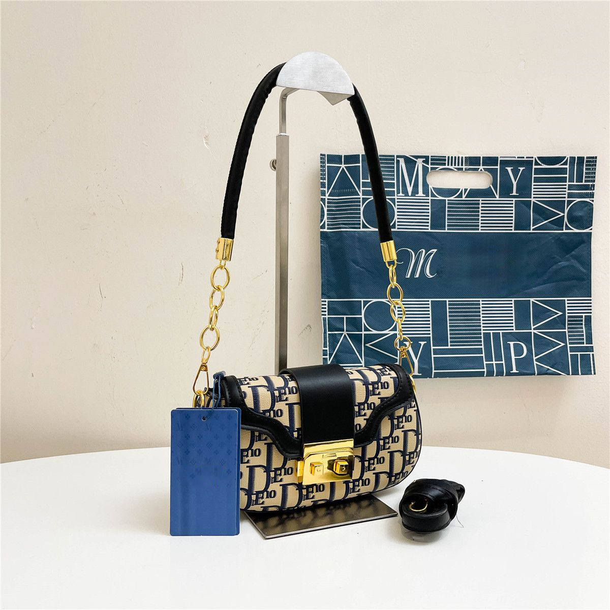 Designer Bags Saddle Bags Luxury Bags Shoulder Crossbody Ladies Fashion Mini Bags High Quality Leather Flap Armpit New Designer Bags 2025 Medium Handb