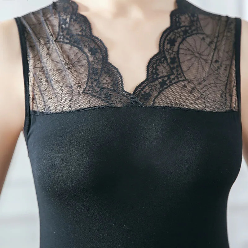 Hollow Out Lace Blouse Elegant Shirt Ladies Tops MXXXL Crochet Short Sleeve Bottoming Shirts Women Blouses DF1490 250514