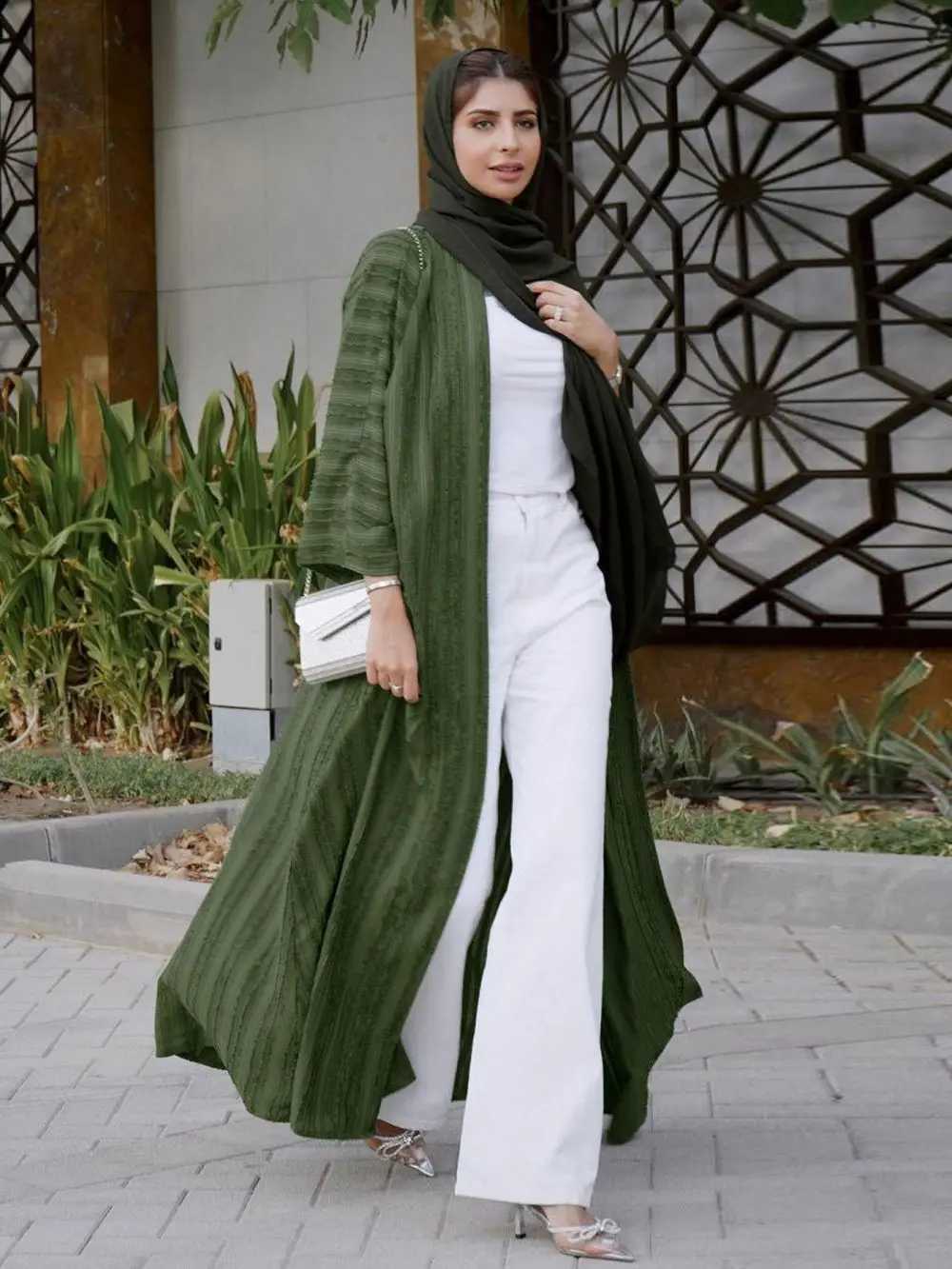 2024 New Fashion Muslim Kimono Abaya Solid Striped Retro Ethnic Cardigan Robe Dubai Middle Eastern Saudi Arabia Eid Clothes X250514