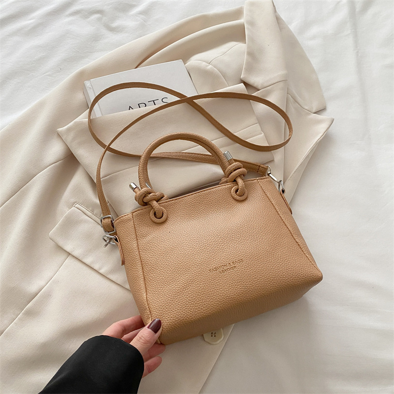 Fashion Niche Commuting Handheld Small Spring/summer 2025 New Free Delivery Designer Bag Luxury Bag New Style Simple Bucket For Women Single Shoulder 