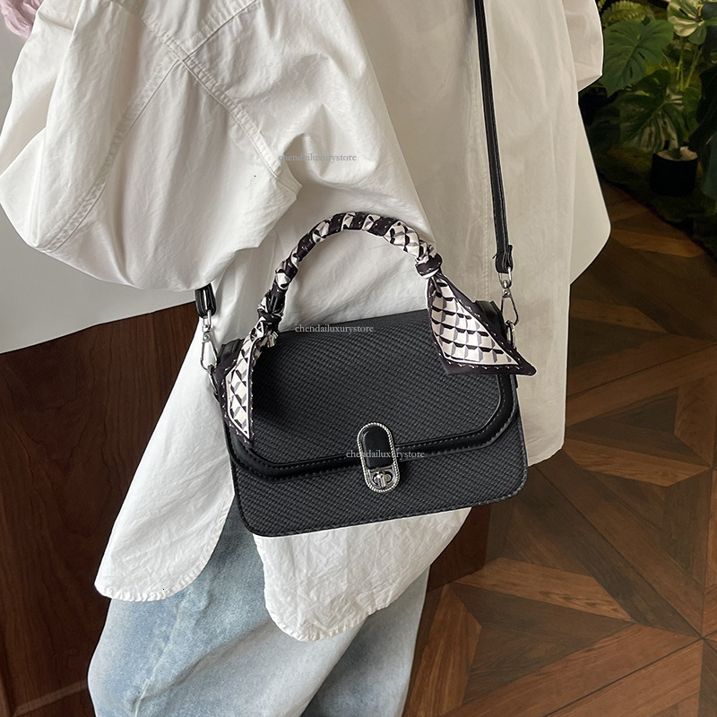 Women's Fashion Handbag 2025 Free Shipping Designer Bag Colorful Small Square Towel Comparison Splicing Diagonal Texture Single Shoulder Crossbod