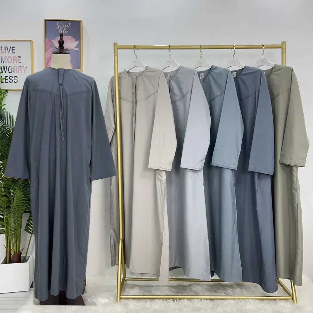 Saudi Arabic Robe Men Muslim Dress Tassel Abaya Dubai Kaftan Islamic Clothing Eid Djellaba Ramadan Jubba Thobe Daffah Dishdasha X250514