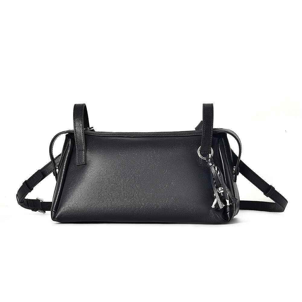 2025 New Large Capacity Pillow Fashion Crossbody Leather Single Shoulder Women's Handheld Commuter Bag