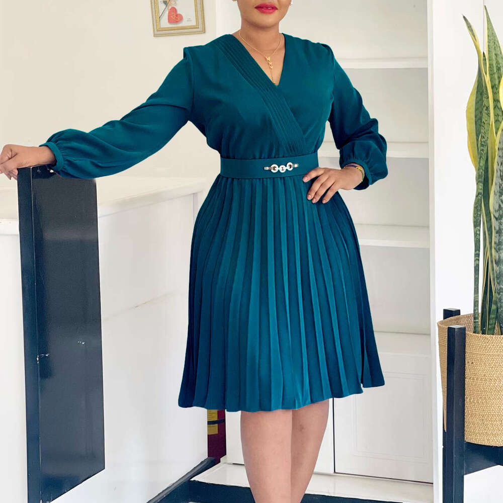 Women's Wear Women's Wear Spring New OL Temperament V-Neck Fashionable Pleated High Waisted Dress