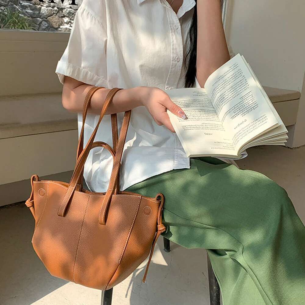 Women's Stylish Large Capacity Fashion Tote Ladies Solid Color Simple Shopping Bag Single Shoulder Bags