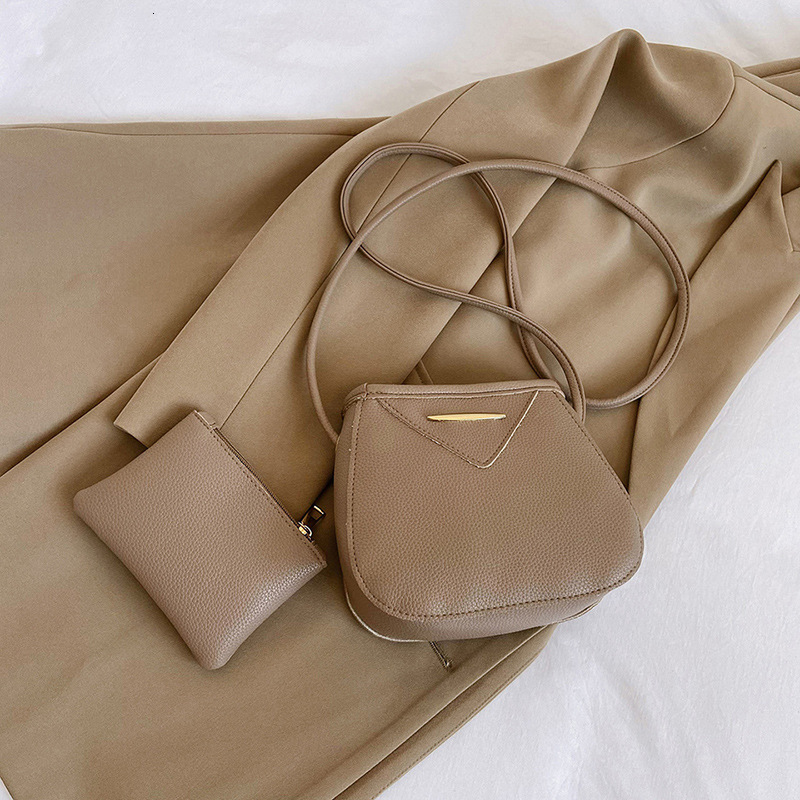 Free Delivery Designer Bag Color Blocking Fashion Single Shoulder Crossbody 2025 Summer Western Style Popular Korean Version Women's Casual This 