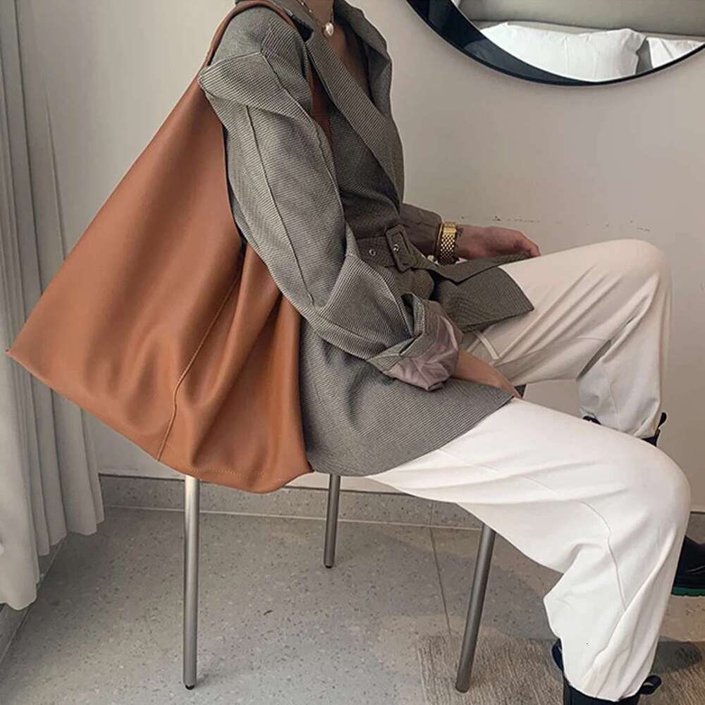 New Vintage Women Shoulder Soft PU Leather Handbag Casual Female Shoppingtote Bag Lady Purse Bags High Capacity Totes