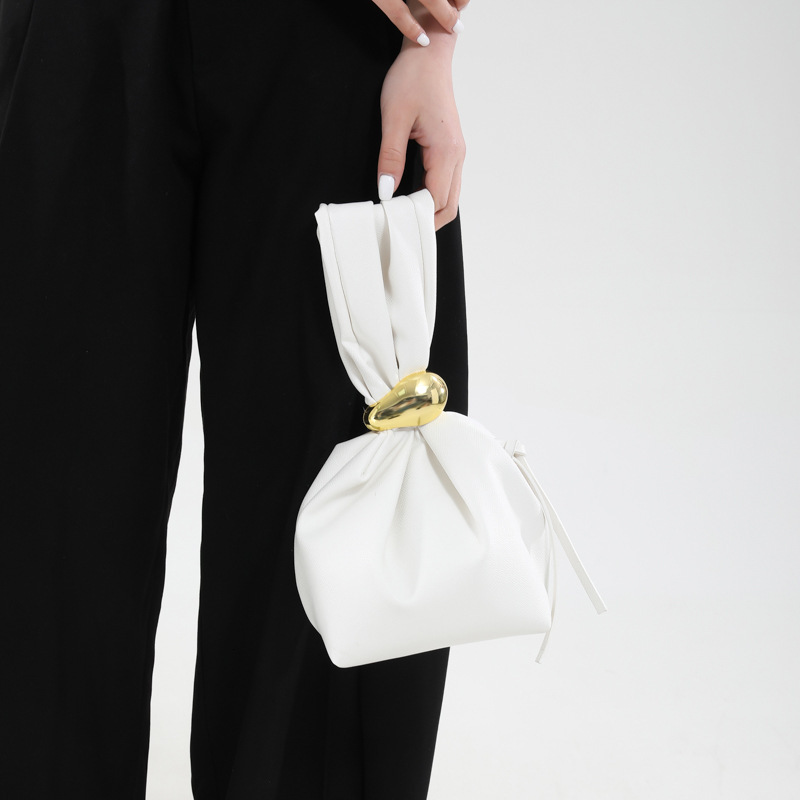 Niche Design for Women 2025 New Trendy Summer Luxury Fashion Super Hot Handbag Bucket Bag