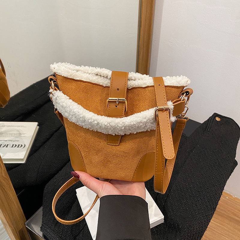 New Free Delivery Designer Bag Bucket Luxury Bag Winter New Shoulder Fashionable And Versatile Handbag Autumn Large Capacity Women's Bag Highend 