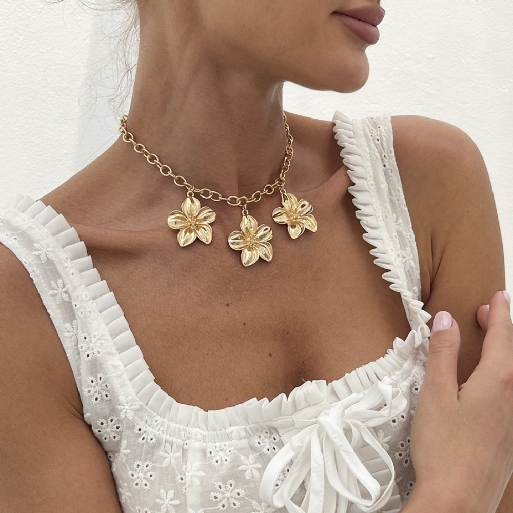 Retro Flower Pattern Geometric Neckpiece - Chic Clavicle Chain Jewelry