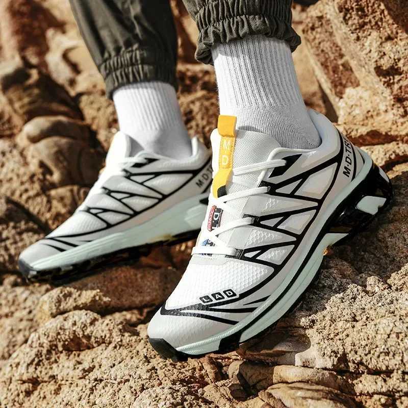 Sports Comfortable Non-slip Outdoor Light Fashion Sneakers Women Men Casual Walking Running Hiking Shoes M250513