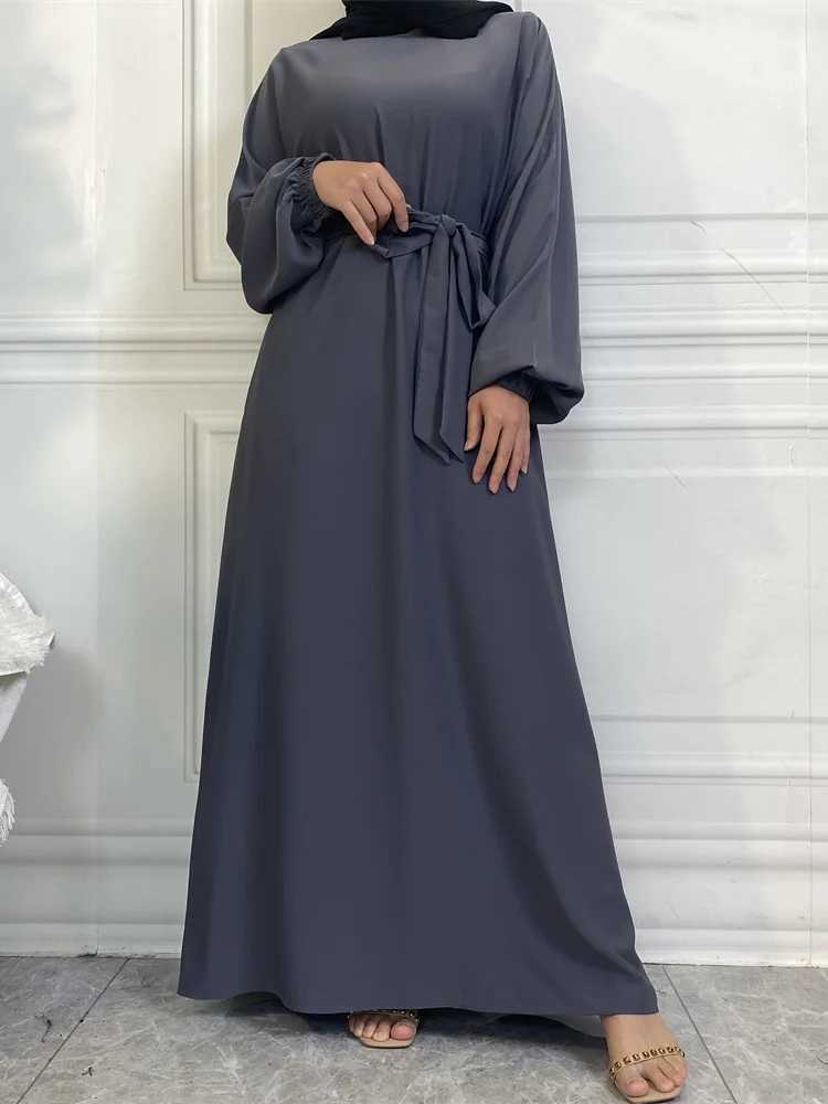 Hot Selle Simple Style Moroccan Dresses Kaftan Turkey Solid Color Gulf Abayas Islamic Women Long Dress Muslim Saudi Robe Ramadan X2505141