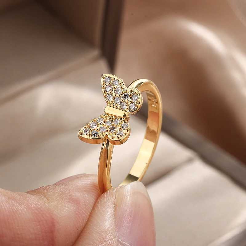 Stylish 925 Sterling Silver Butterfly Ring for Woman with AAA Zircon Exquisite Womens Jewelry Engagement Bride JewelryXJ250514
