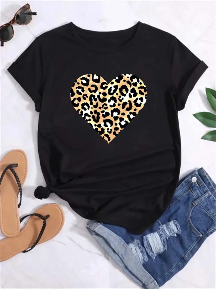 Funny Leopard Heart Print T Shirt for Women Clothing Casual Short Sleeves Tshirt Fashion Streetwear Crew Neck Female Shirts 250514
