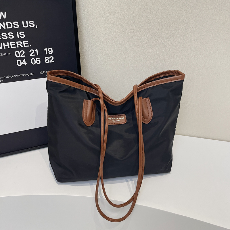 Free Delivery Designer Bag Oxford For Women With Large Capacity 2025 New Casual Versatile Shoulder Cloth Advanced Sensory And Diligent Tote Luxury Bag