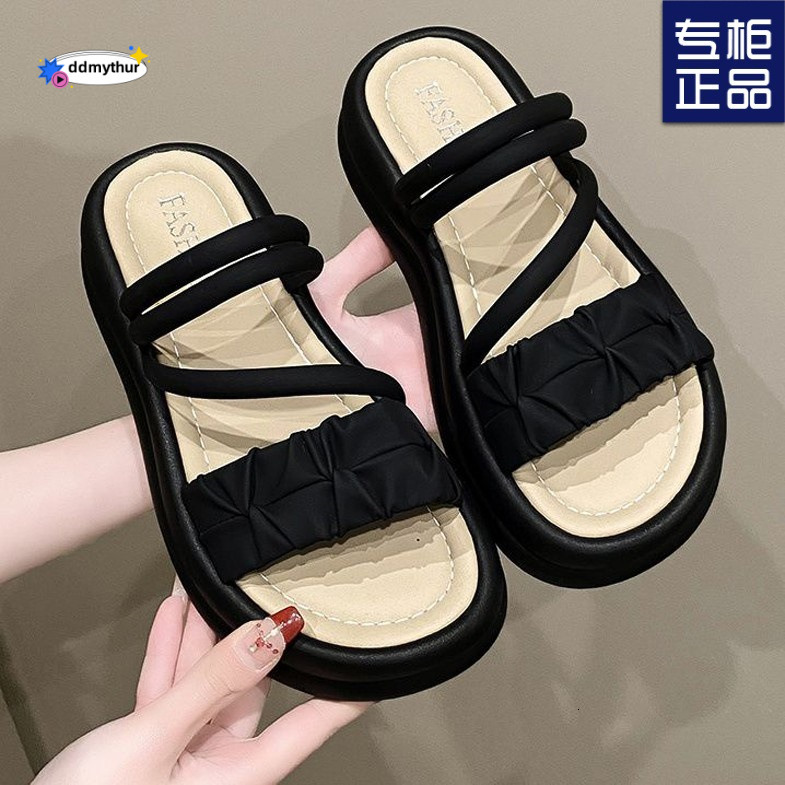 Sandals poop like feel for women in summer, paired with a fairy style dress and 2025 summer new item, two on soft soled slippers, trendy ddmythur