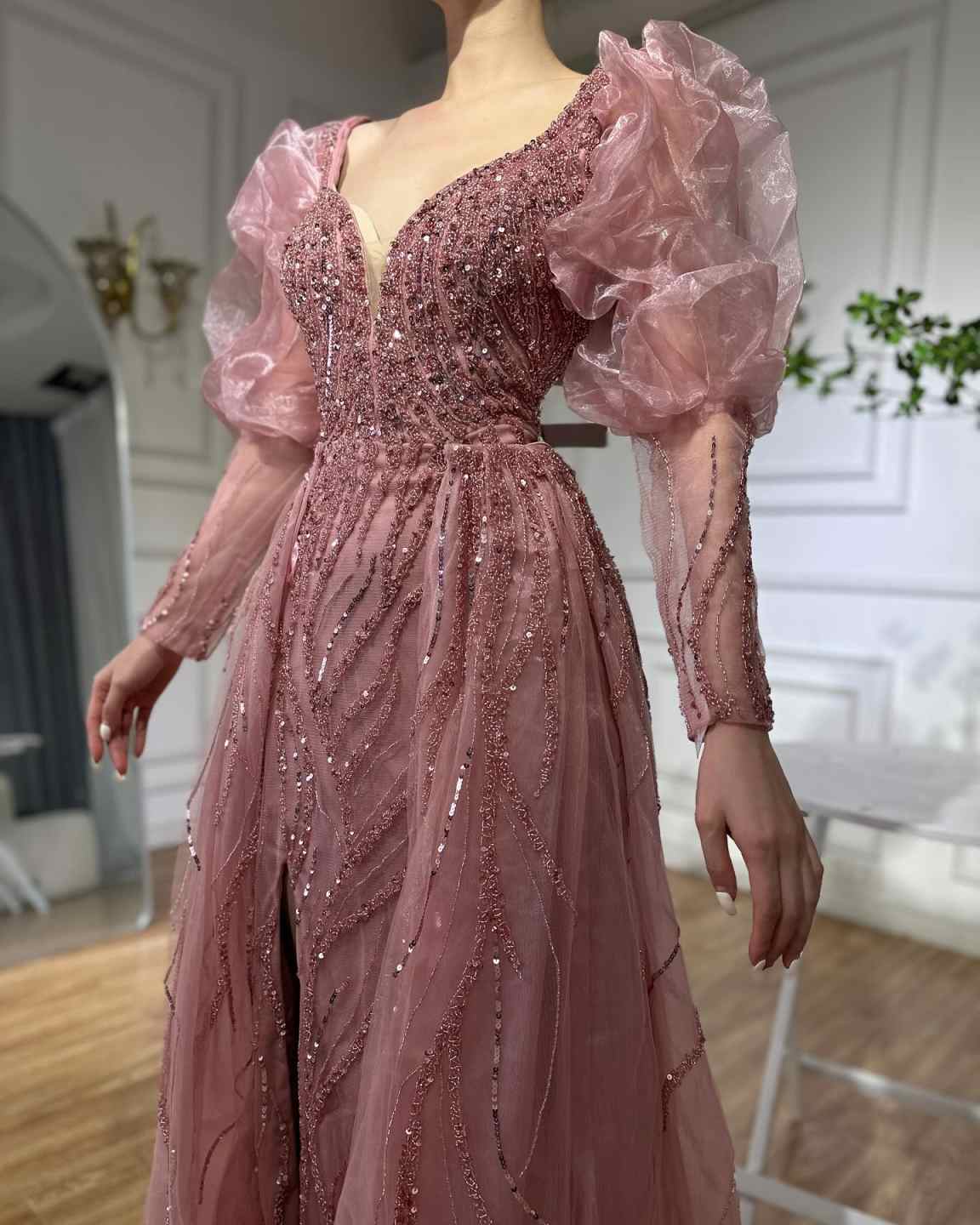 Elegant Pink Prom Dresses A-Line With Deep V-Neck Sequins Beaded Customized Zipper Court Gown Floor-Length Side High Split Evening Dress Plus Size Ves