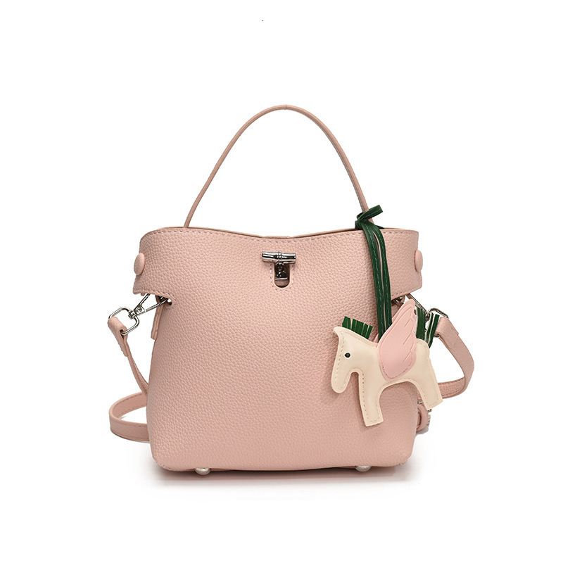 Designer Handbag Korean Niche Design Simple Hand Held Commuting Bag Women S Summer Versatile New Fashion Crossbody Bucket Bag Mini Storage Bag Free Sh